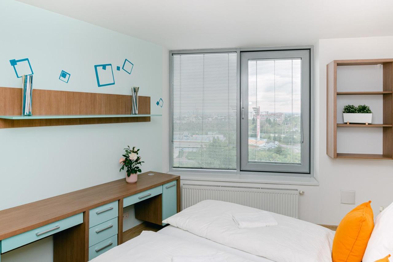 Slavic Spacious Apartment Bratysława Zewnętrze zdjęcie